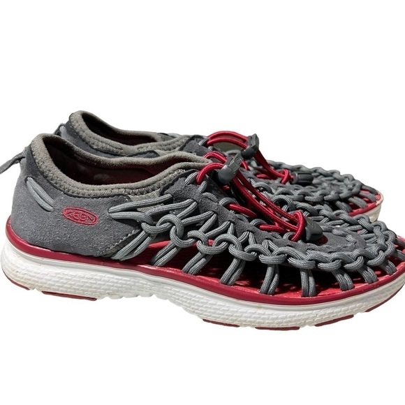 Keen Uneek O2 Sport Sandals Magnet Tango Red Gray Boy Girl 2 youth 1015485 Shoes - Picture 2 of 6